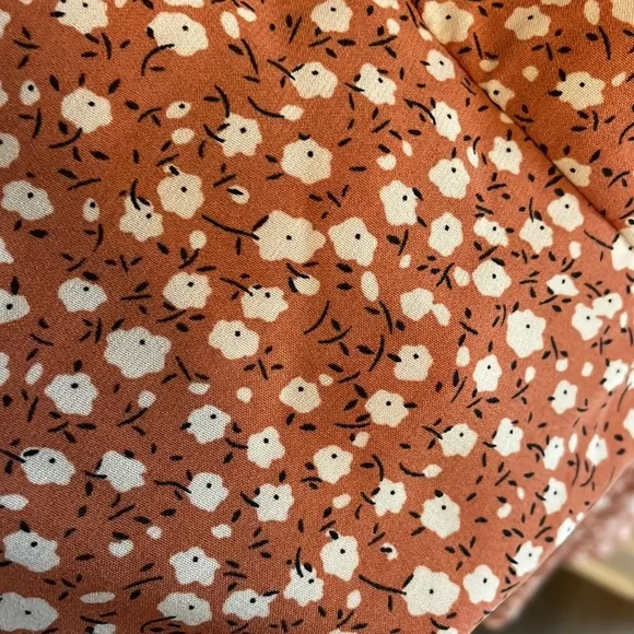 NWOT Women’s romper - Picture 7 of 7